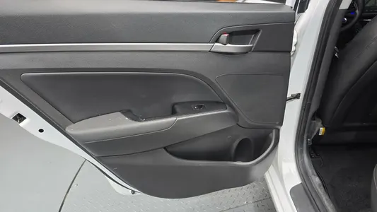 Hyundai AD 1.6 GDI 2017 25