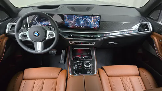 BMW X7 (G07) xDrive 40i M 7 2026 7