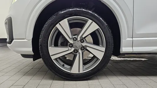 Audi Q2 35 TDI 2020 4