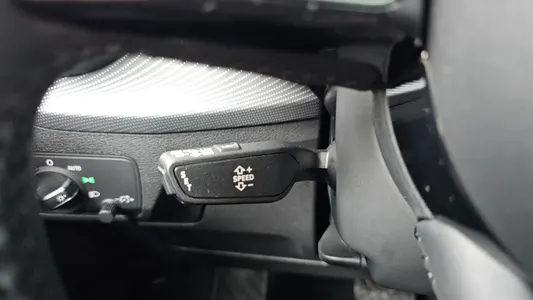 Audi Q2 35 TDI 2020 11