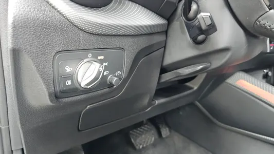 Audi Q2 35 TDI 2020 19