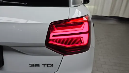 Audi Q2 35 TDI 2020 23