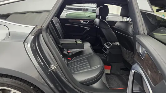 Audi A7 (4K) 50 TDI 2020 12