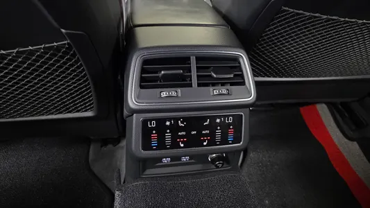 Audi A7 (4K) 50 TDI 2020 19
