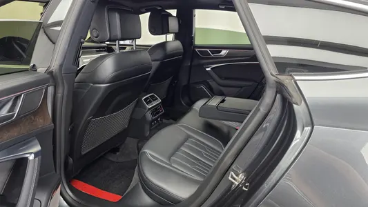 Audi A7 (4K) 50 TDI 2020 26