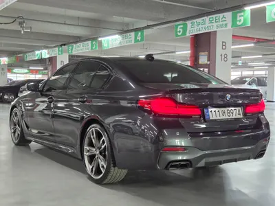 BMW 5 Series (G30) M550i xDrive 2021 5