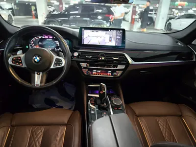BMW 5 Series (G30) M550i xDrive 2021 7