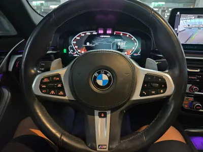 BMW 5 Series (G30) M550i xDrive 2021 16