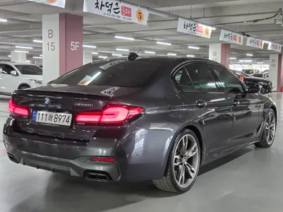 BMW 5 Series (G30) M550i xDrive 2021 19