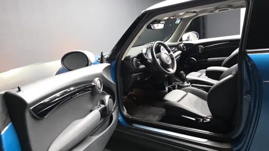MINI 쿠퍼 2023 10