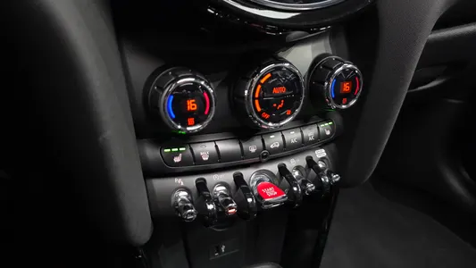 MINI 쿠퍼 2023 18