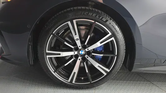 BMW 5 Series (G60) 530i xDrive M 2026 5