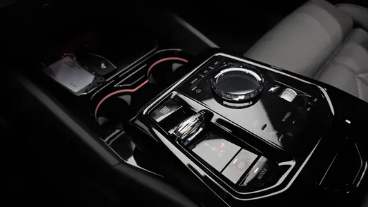 BMW 5 Series (G60) 530i xDrive M 2026 9