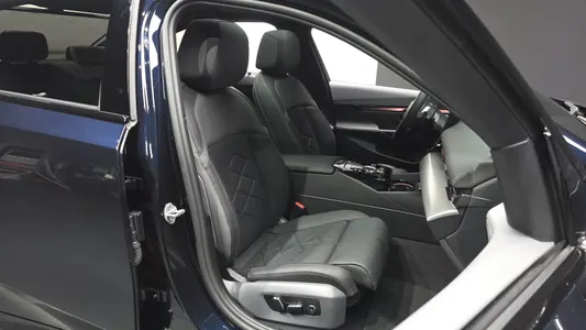 BMW 5 Series (G60) 530i xDrive M 2026 26