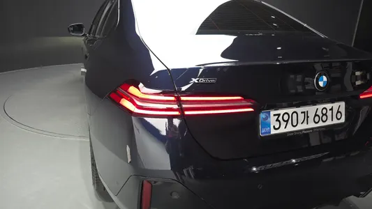 BMW 5 Series (G60) 530i xDrive M 2026 23