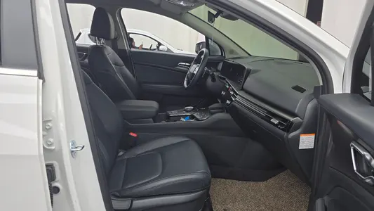 Kia 5 HEV 1.6 2WD 2025 26