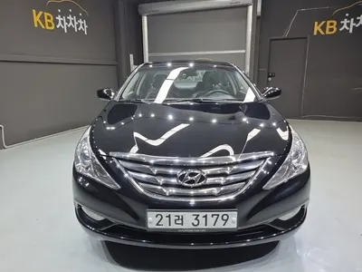 Hyundai YF LPI 2011