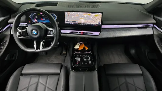 BMW 5 Series (G60) 520i 2024 6