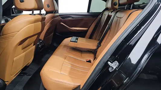 BMW 5 Series (G30) 520d M 2017 11