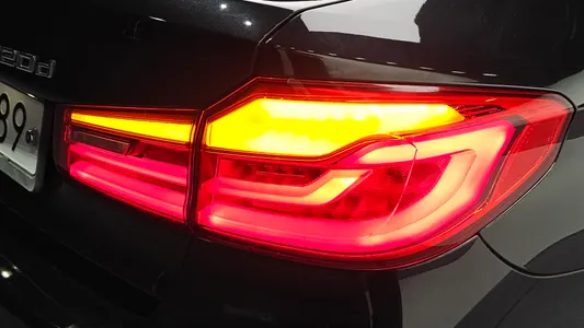 BMW 5 Series (G30) 520d M 2017 23