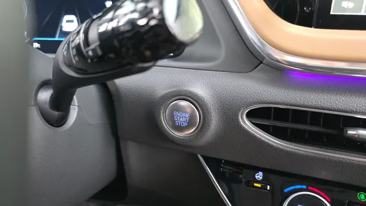 Hyundai (DN8) 1.6 2021 27