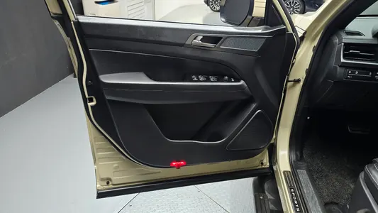KG Mobility 렉스턴 스포츠 칸 2.2 4WD 2023 24