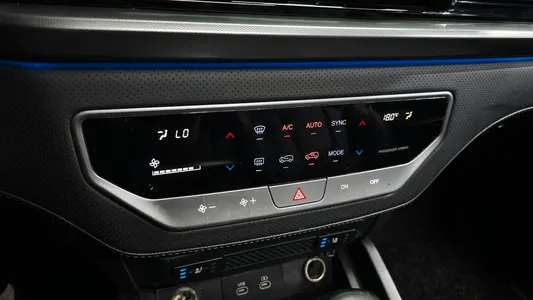 KG Mobility 렉스턴 스포츠 칸 2.2 4WD 2023 32