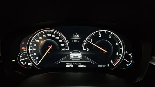 BMW 5 Series (G30) 520d M 2017 7