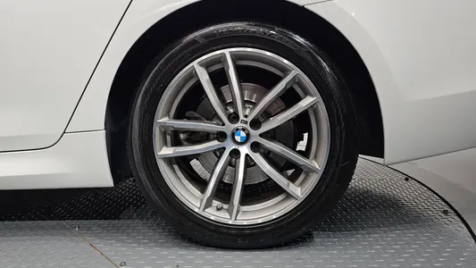 BMW 5 Series (G30) 520d M 2017 21
