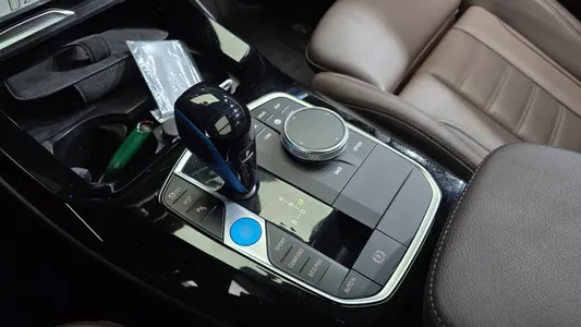 BMW iX3 M 2022 8