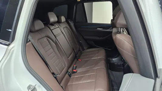 BMW iX3 M 2022 10