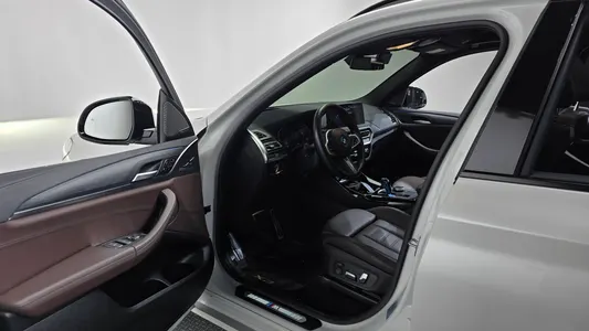 BMW iX3 M 2022 9