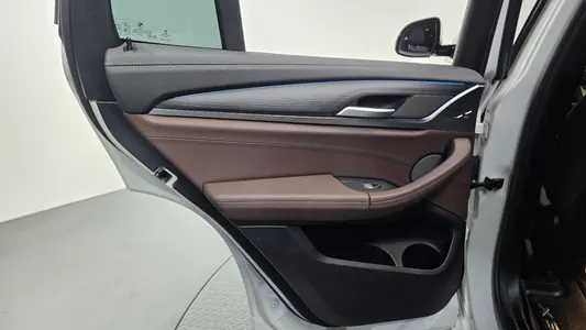 BMW iX3 M 2022 25