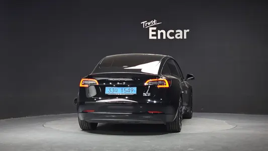 Tesla 3 AWD 2021 4