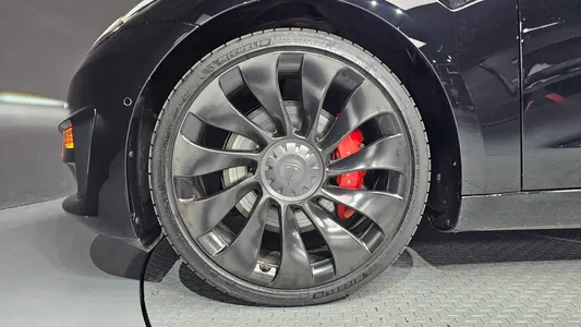 Tesla 3 AWD 2021 5