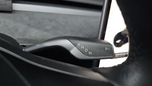 Tesla 3 AWD 2021 9