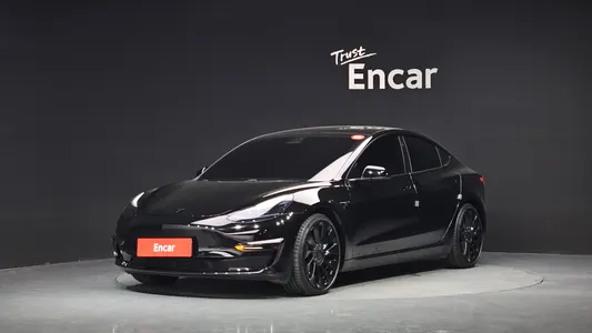 Tesla 3 AWD 2021
