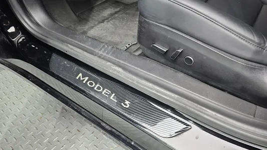 Tesla 3 AWD 2021 19