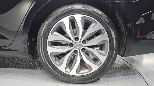 Renault Korea SM6 2.0 LPe RE () 2016 21