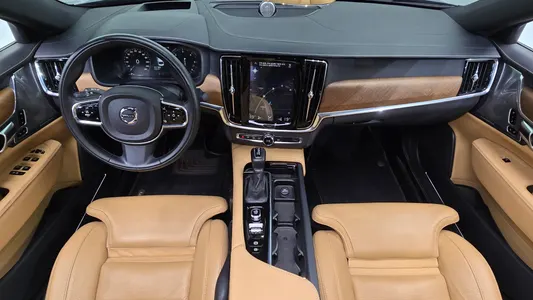 Volvo S90 D5 AWD 2019 7