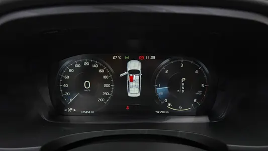 Volvo S90 D5 AWD 2019 8