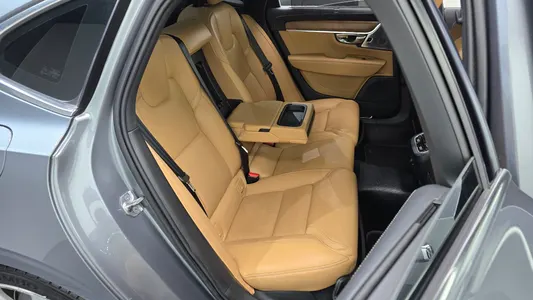 Volvo S90 D5 AWD 2019 11