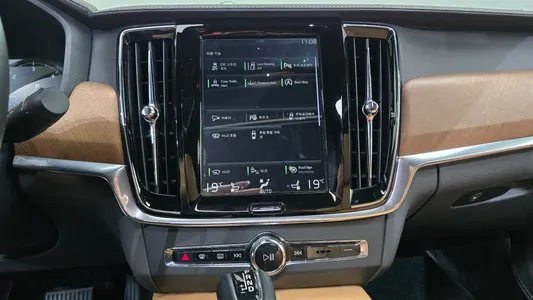 Volvo S90 D5 AWD 2019 14