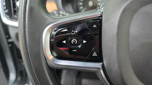Volvo S90 D5 AWD 2019 16