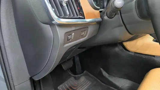 Volvo S90 D5 AWD 2019 19