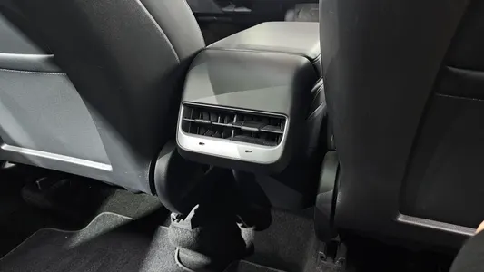 Tesla Y AWD 2021 30