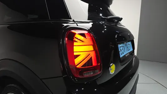 MINI 쿠퍼 일렉트릭 SE 2022 24