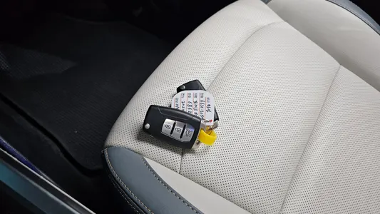 KG Mobility EVX E7 2024 15