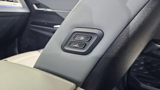 KG Mobility EVX E7 2024 17