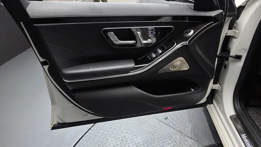 Mercedes-Benz S-Class W223 S580L 4MATIC 2022 24